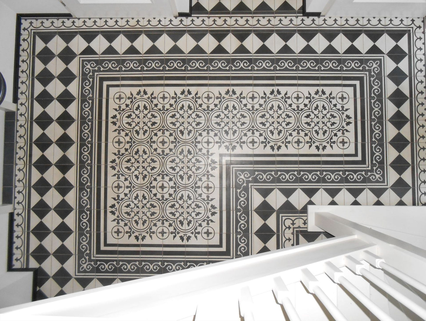 Negra 03 Inside Corner