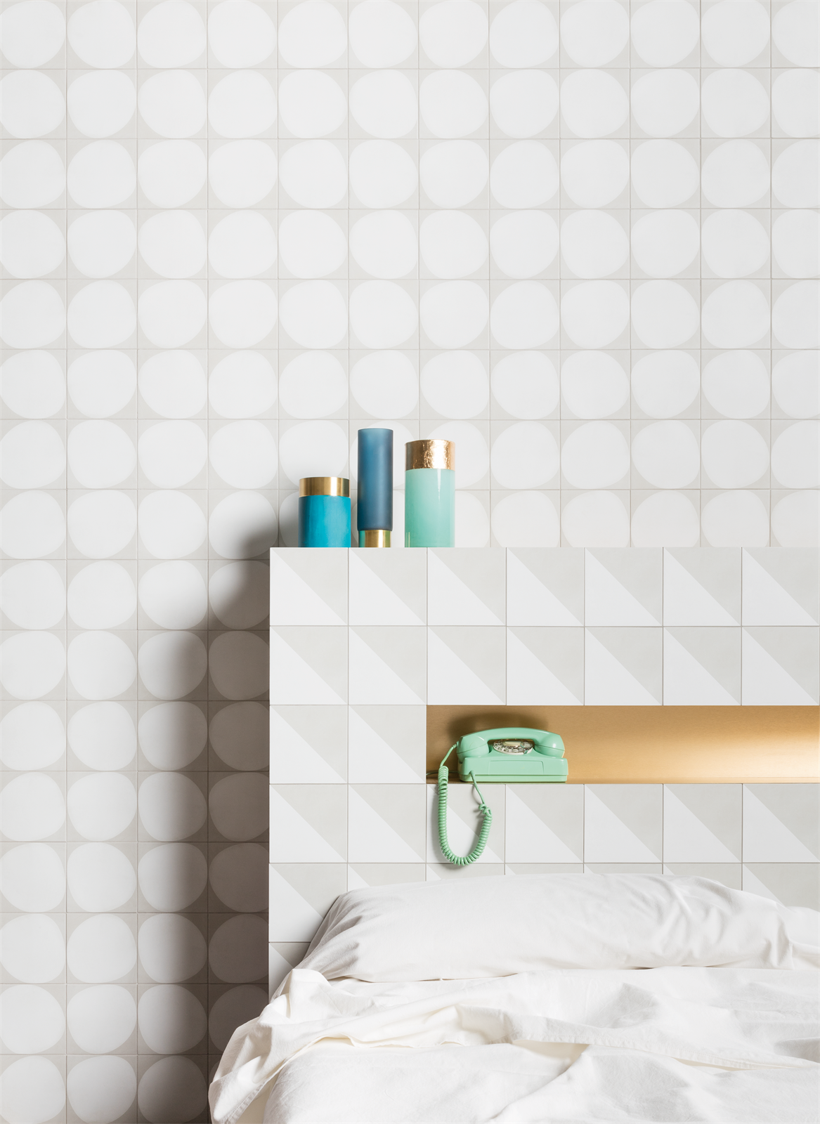 Pattern Diagonal White