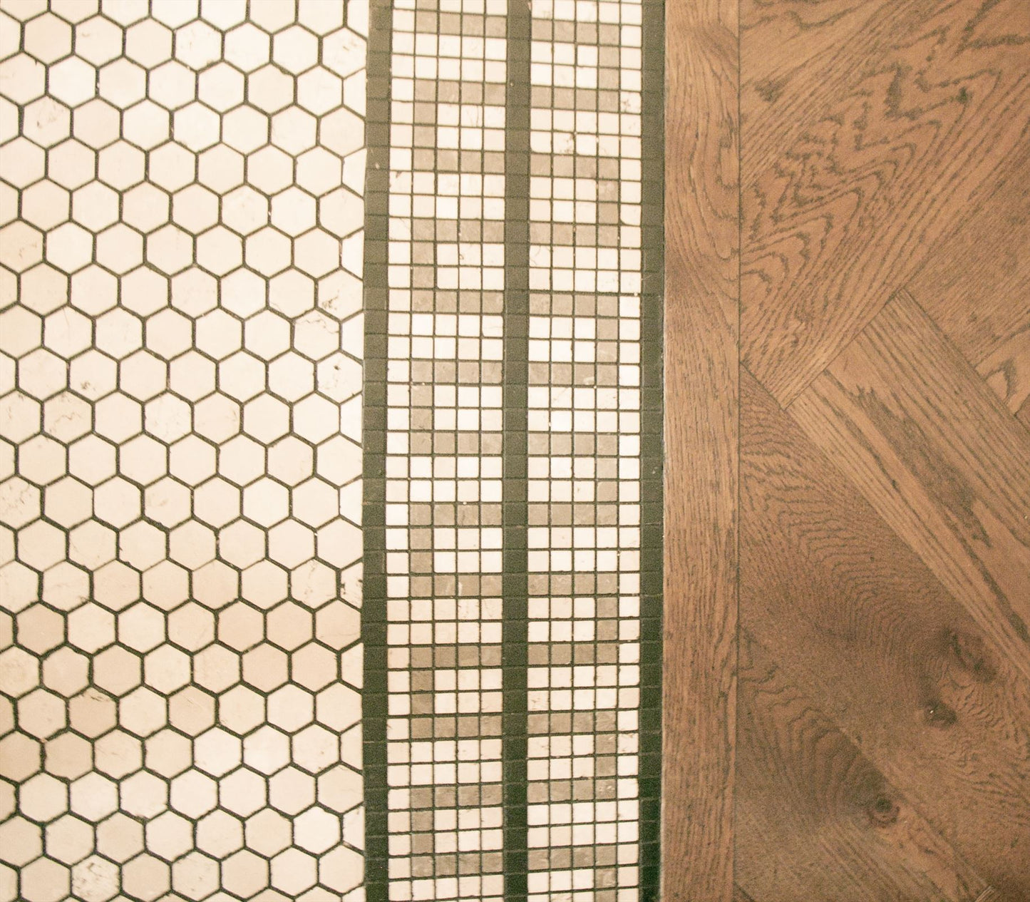 Mosaic Hexagon Plain Bottocino