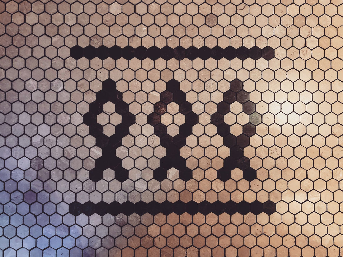 Mosaic Hexagon Plain Bottocino