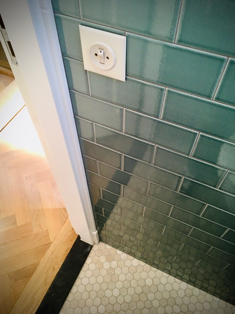 Mosaic Hexagon Plain Bottocino