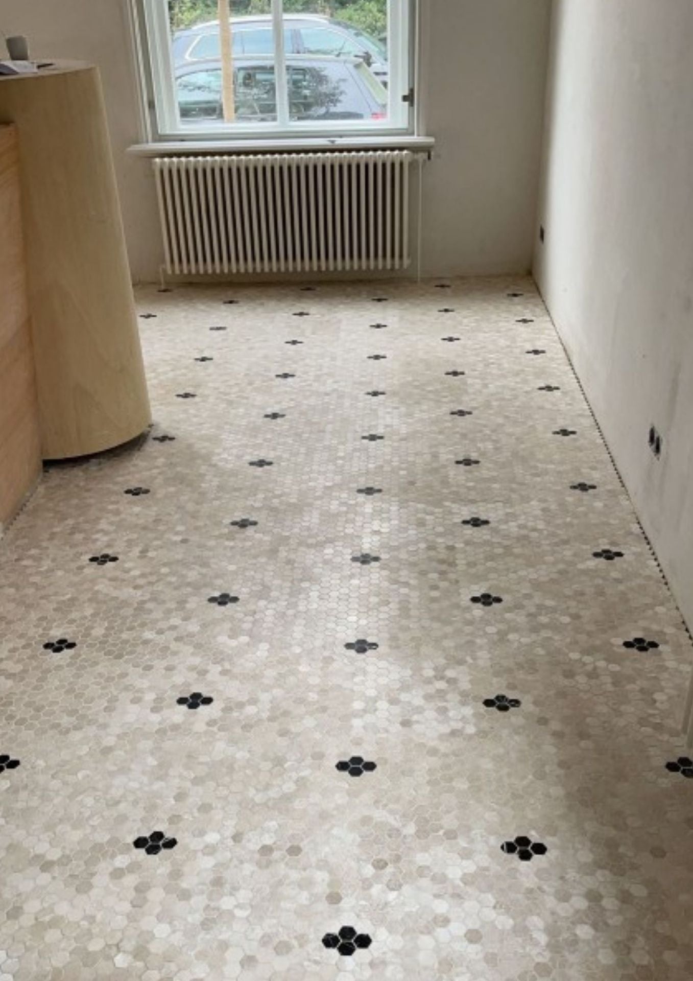 Mosaic Hexagon Plain Bottocino