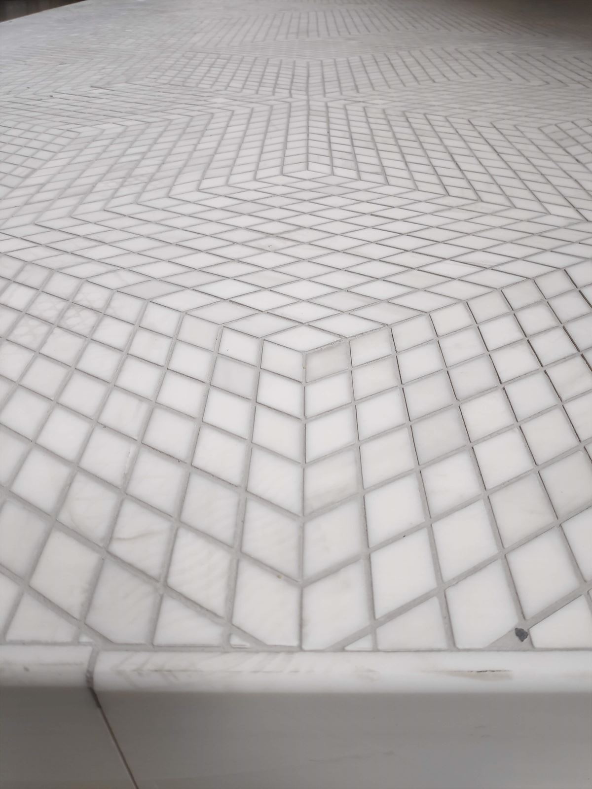 Mosaic Diamond Dolomit White