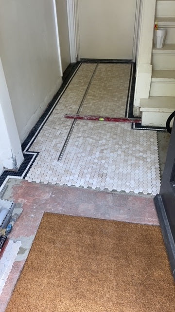 Mosaic Border Plain Bottocino