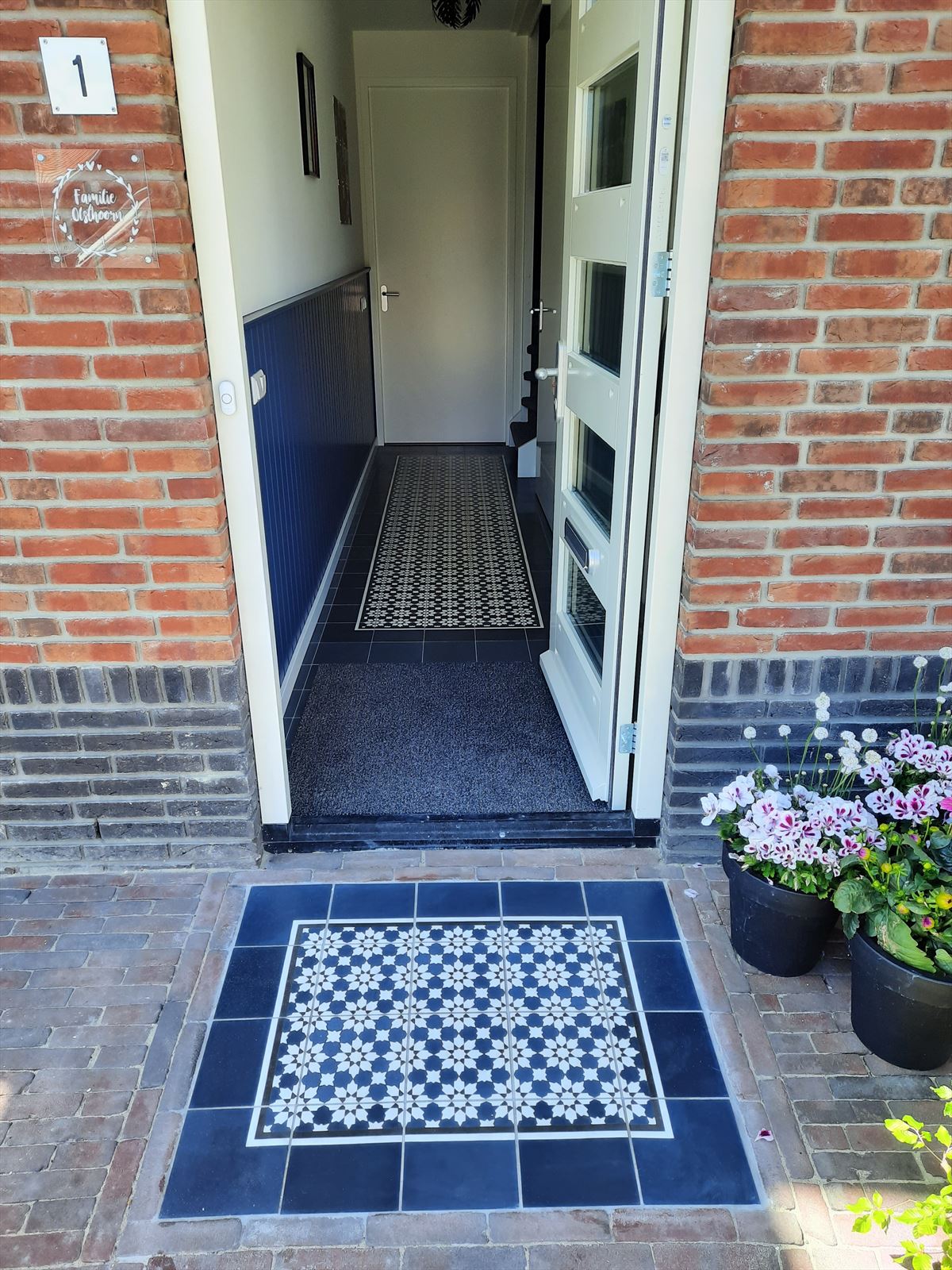 Azule 11 Corner Egal