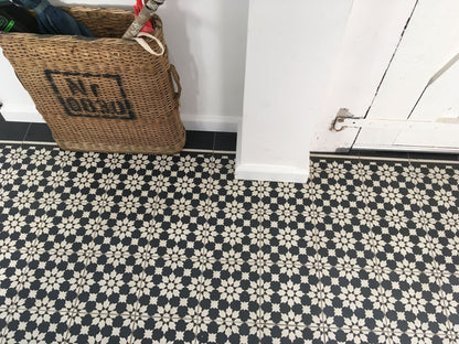 Azule 11 Border Egal