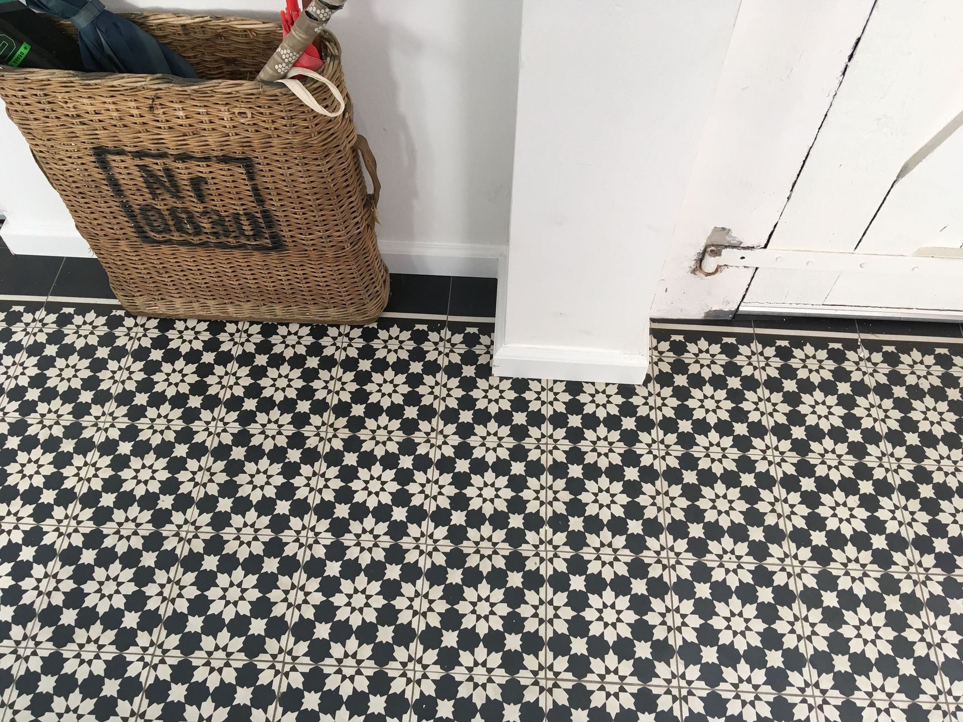 Azule 11 Corner Egal