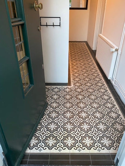 Gris 18 Corner