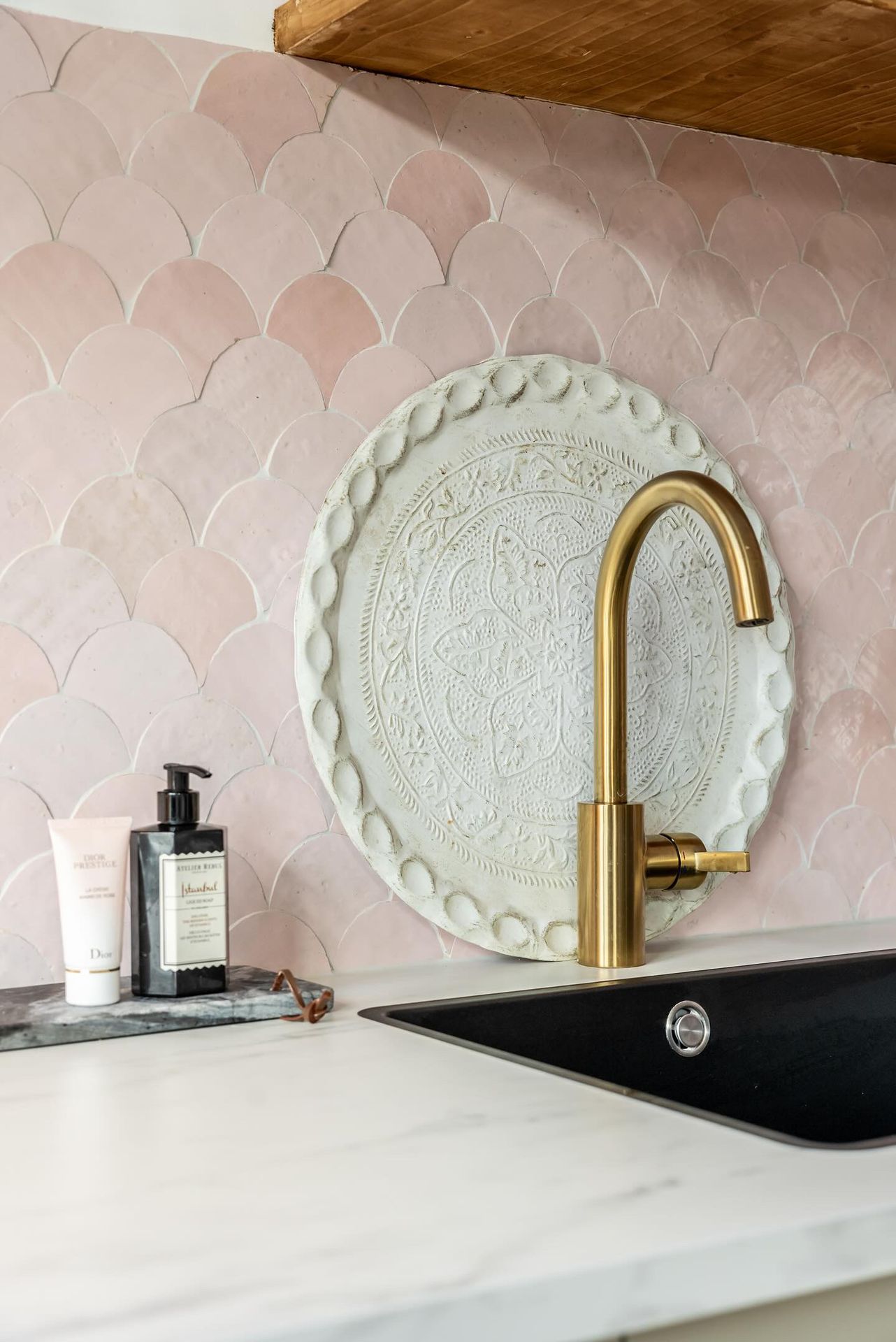 Zellige Pastel Rose Poisson Echelles