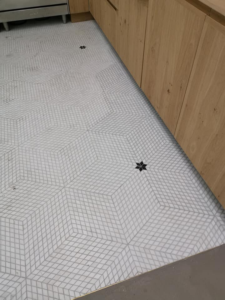 Mosaic Diamond Dolomit White