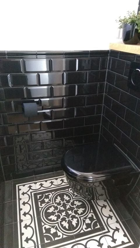 Metro Biselado Negro